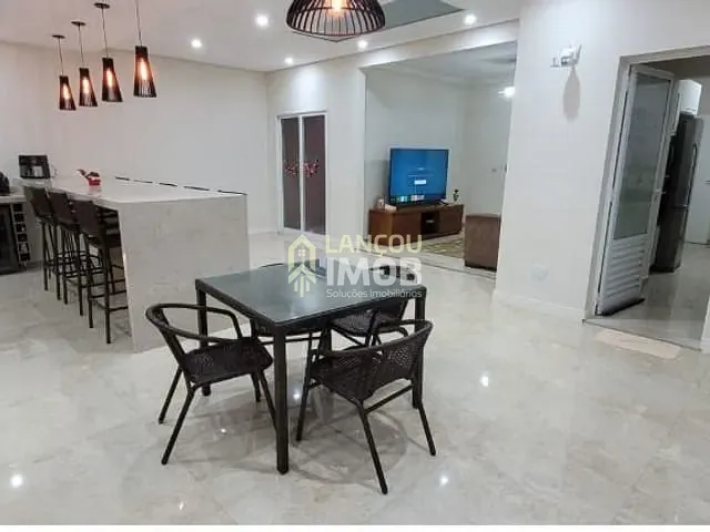 Casa 3 quartos e 2 banheiros, à venda, no bairro Jardim Florestal em Jundiaí