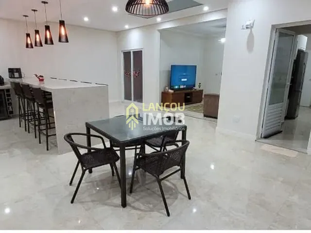 Casa 3 quartos e 2 banheiros, à venda, no bairro Jardim Florestal em Jundiaí