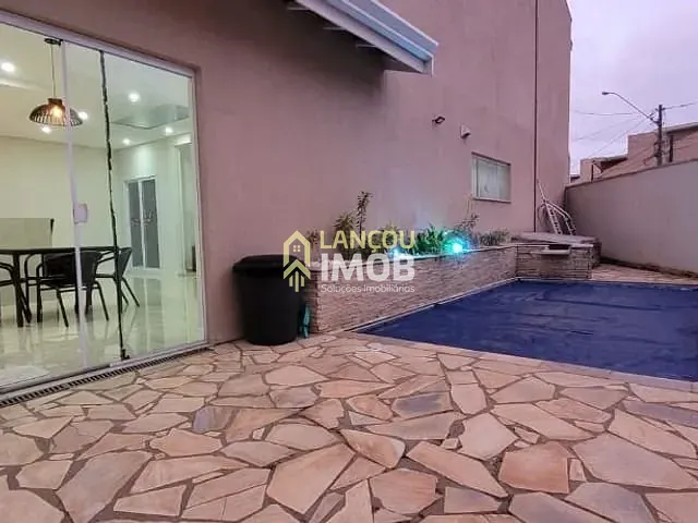 Casa 3 quartos e 2 banheiros, à venda, no bairro Jardim Florestal em Jundiaí