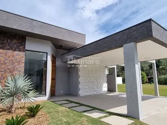 Casa com 300m² 3 quartos e 5 banheiros, à venda, no bairro Botujuru em Mogi das Cruzes