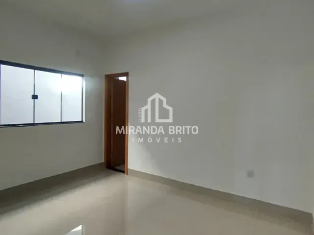 Casa 3 quartos e 2 banheiros, à venda, no bairro Jardim Ipiranga em Aparecida de Goiânia