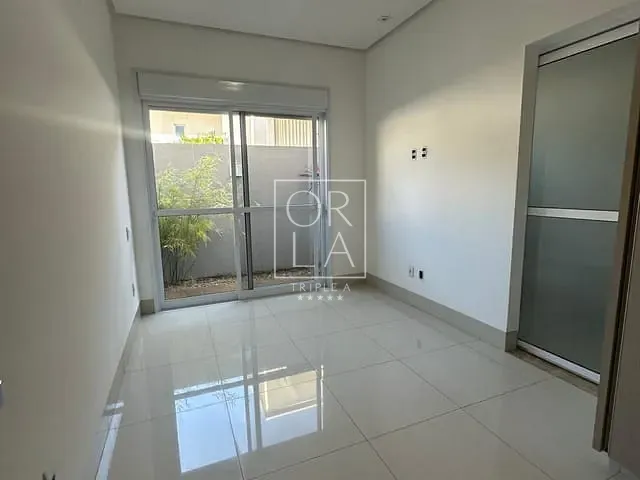Casa com 410m² 4 quartos e 6 banheiros, à venda, no bairro Jardins Valência em Goiânia