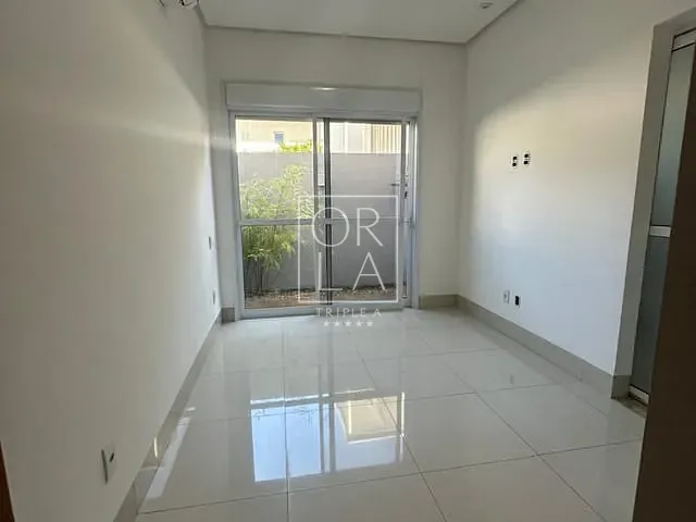 Casa com 410m² 4 quartos e 6 banheiros, à venda, no bairro Jardins Valência em Goiânia
