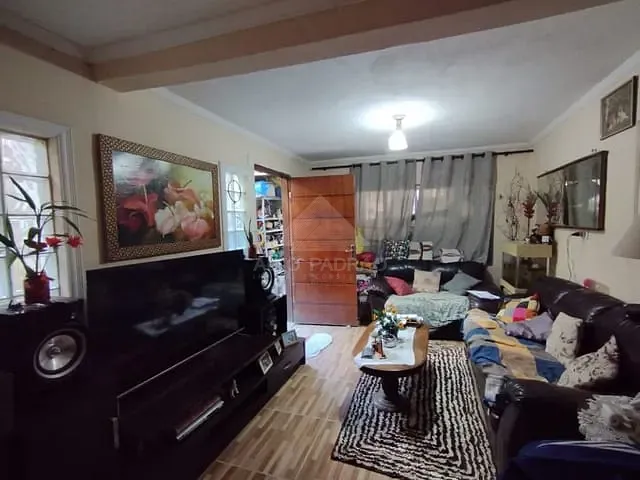 Casa com 125m² 3 quartos e 2 banheiros, à venda, no bairro Jardim Paranavaí em Mauá