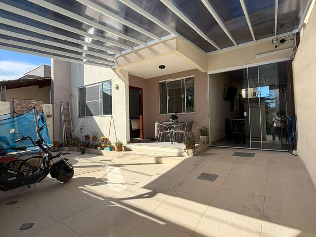 Casa 2 quartos e 2 banheiros, à venda, no bairro Terra Firme em Rio das Ostras