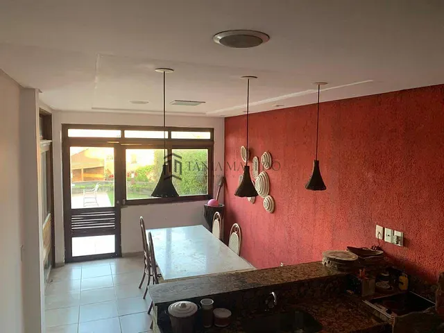 Casa com 600m² 4 quartos e 3 banheiros, à venda, no bairro Alpes Suiços em Gravatá