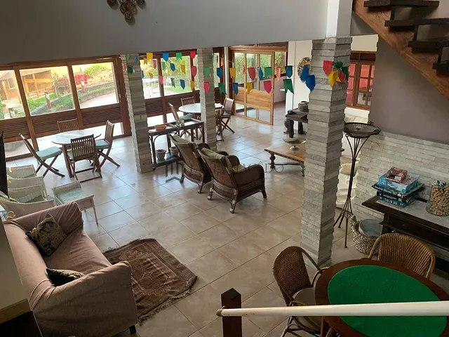 Casa com 600m² 4 quartos e 3 banheiros, à venda, no bairro Alpes Suiços em Gravatá