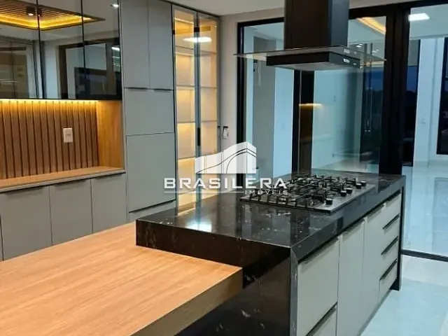 Casa com 313m² 4 quartos e 4 banheiros, à venda, no bairro Jardins Porto em Senador Canedo