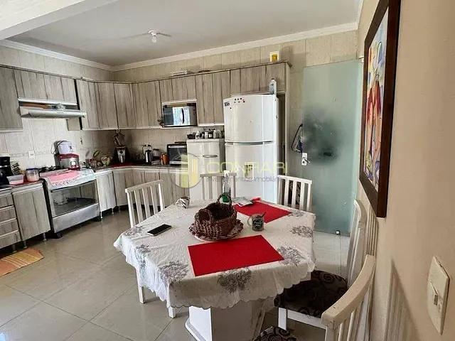 Casa 4 quartos e 3 banheiros, à venda, no bairro Casa Branca em Itapema