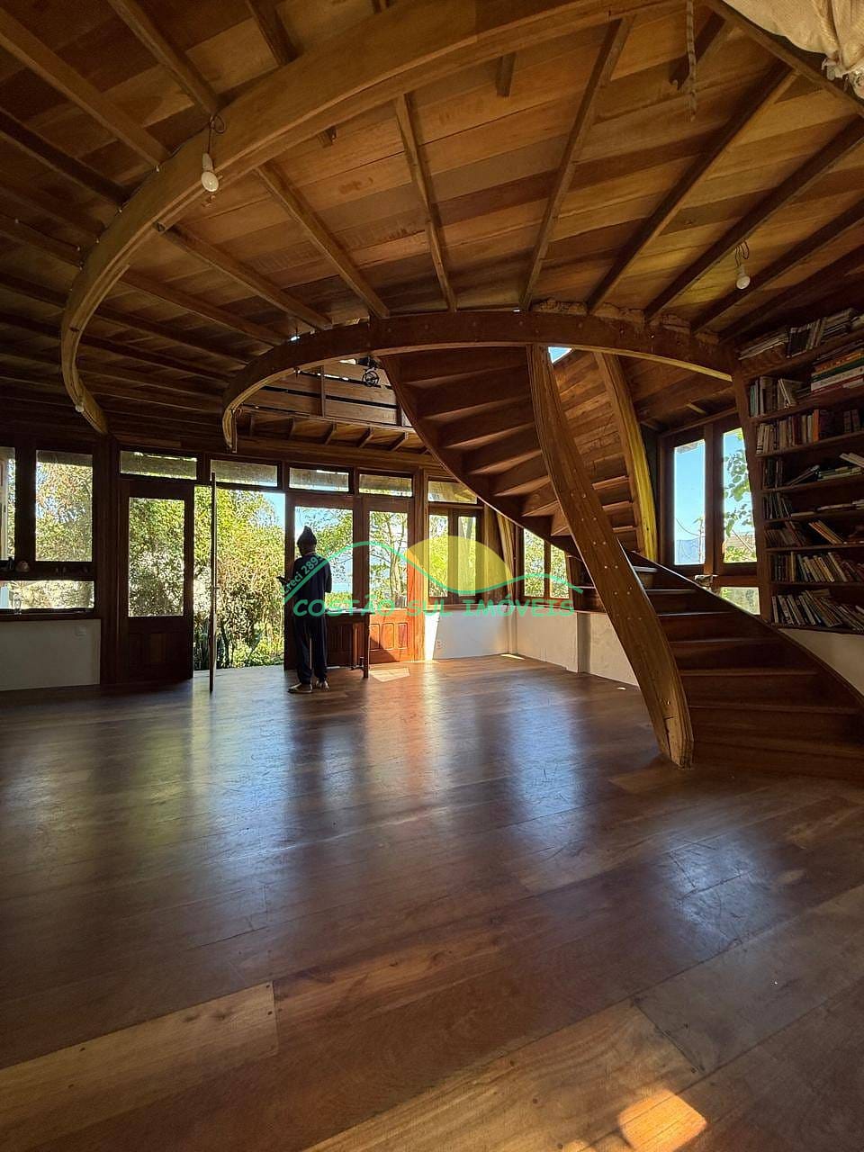 Casa, 6 quartos, 250 m² - Foto 2