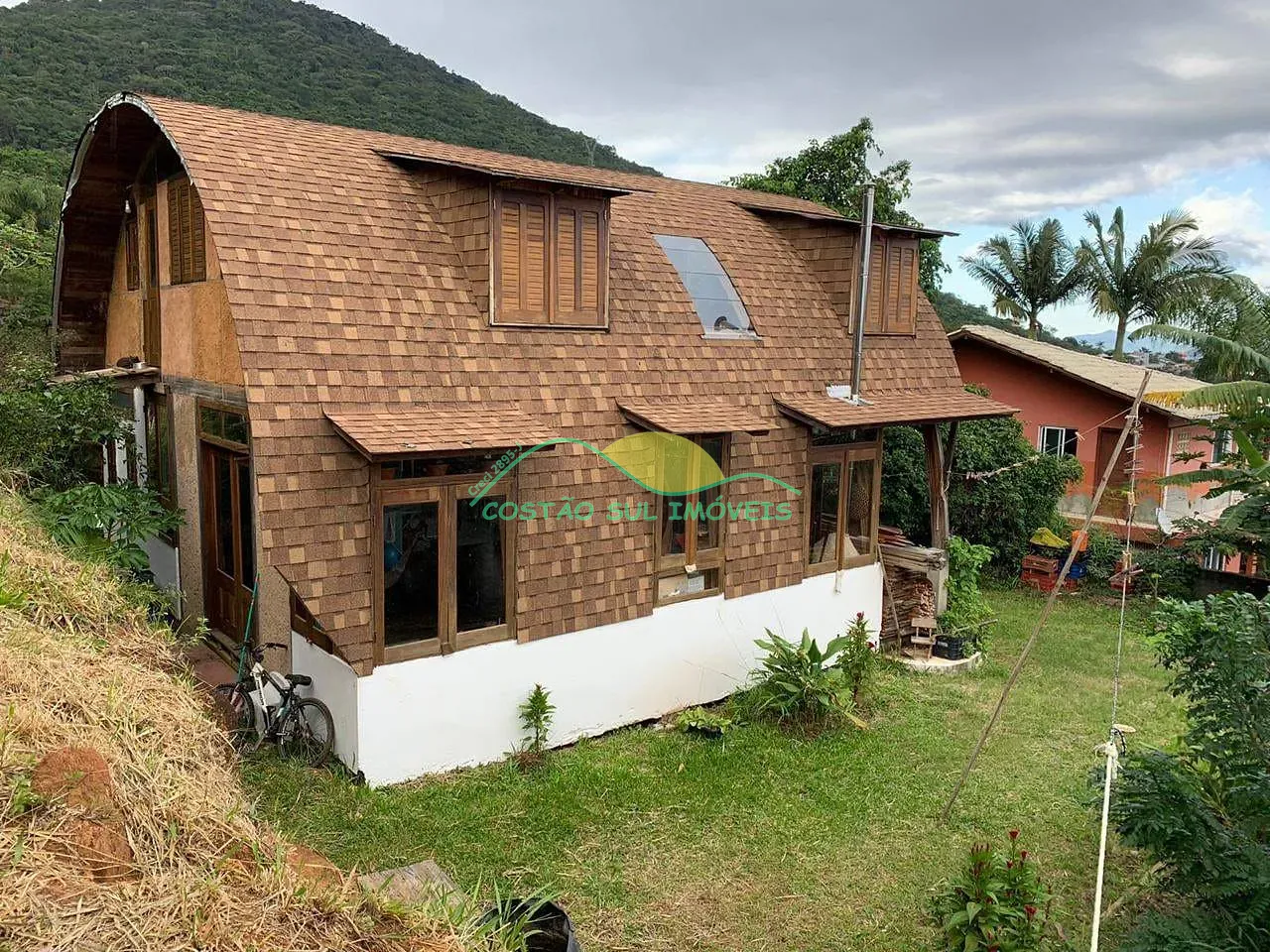 Casa, 6 quartos, 250 m² - Foto 1
