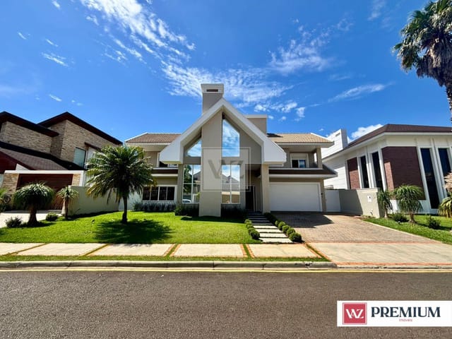Casa com 1000m² 4 quartos e 5 banheiros, à venda, no bairro Centro em Ponta Grossa