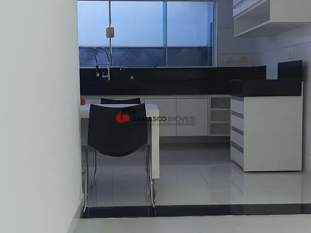 Casa com 220m² 3 quartos e 1 banheiro, à venda, no bairro Jardim São Caetano em São Caetano do Sul