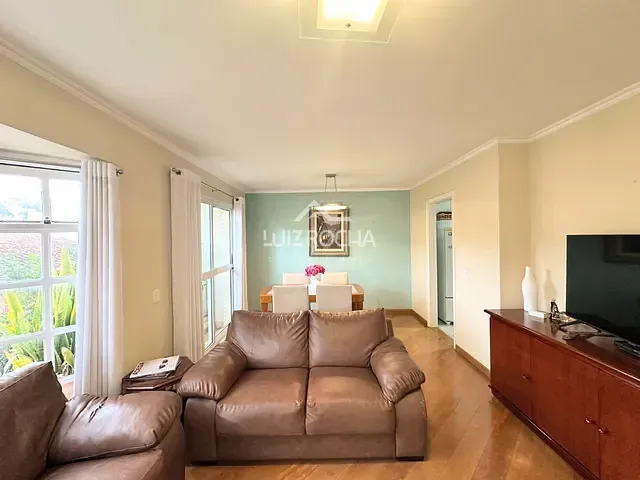 Casa com 174m² 3 quartos e 3 banheiros, à venda, no bairro Jardim Barbacena em Cotia