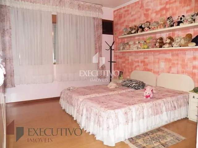 Casa com 700m² 3 quartos e 1 banheiro, à venda, no bairro Centro em Arroio Do Meio