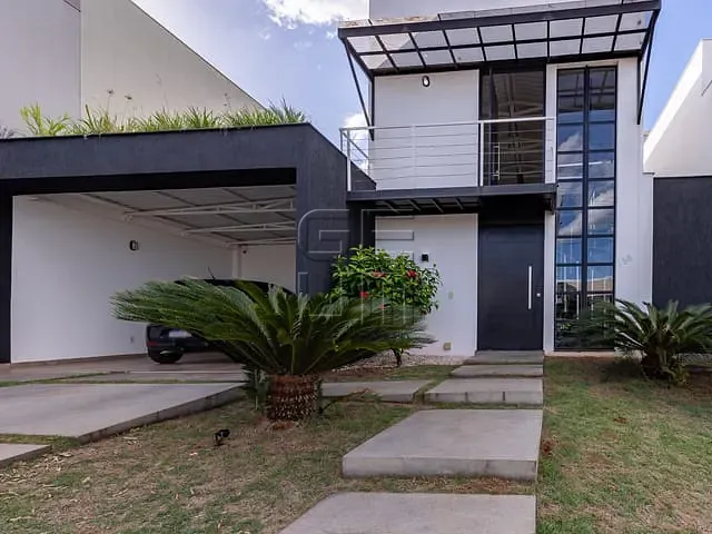Sobrado com 253m² 3 quartos e 2 banheiros, à venda, no bairro Morada das Flores em Cambé