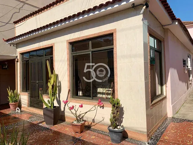 Casa 4 quartos e 2 banheiros, à venda, no bairro Vila da Penha em Rio de Janeiro