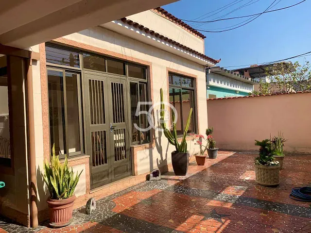 Casa 4 quartos e 2 banheiros, à venda, no bairro Vila da Penha em Rio de Janeiro