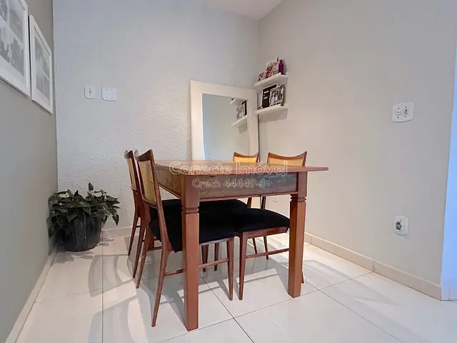 Casa com 1100m² 3 quartos e 4 banheiros, à venda, no bairro Palm Park em Holambra