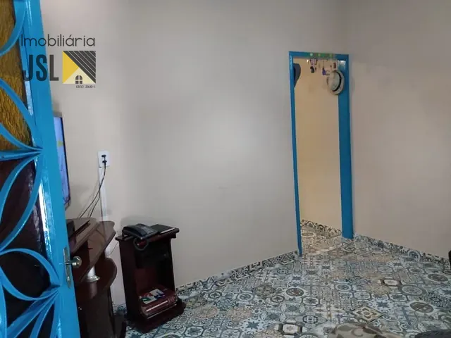 Casa com 145m² 6 quartos e 3 banheiros, à venda, no bairro Jardim Amália em Caçapava