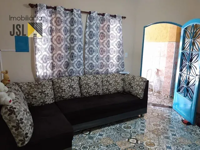 Casa com 145m² 6 quartos e 3 banheiros, à venda, no bairro Jardim Amália em Caçapava