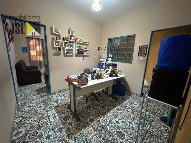 Casa com 145m² 4 quartos e 3 banheiros, à venda, no bairro Jardim Amália em Caçapava