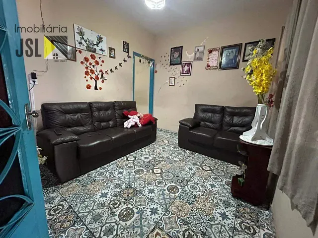 Casa com 145m² 4 quartos e 3 banheiros, à venda, no bairro Jardim Amália em Caçapava