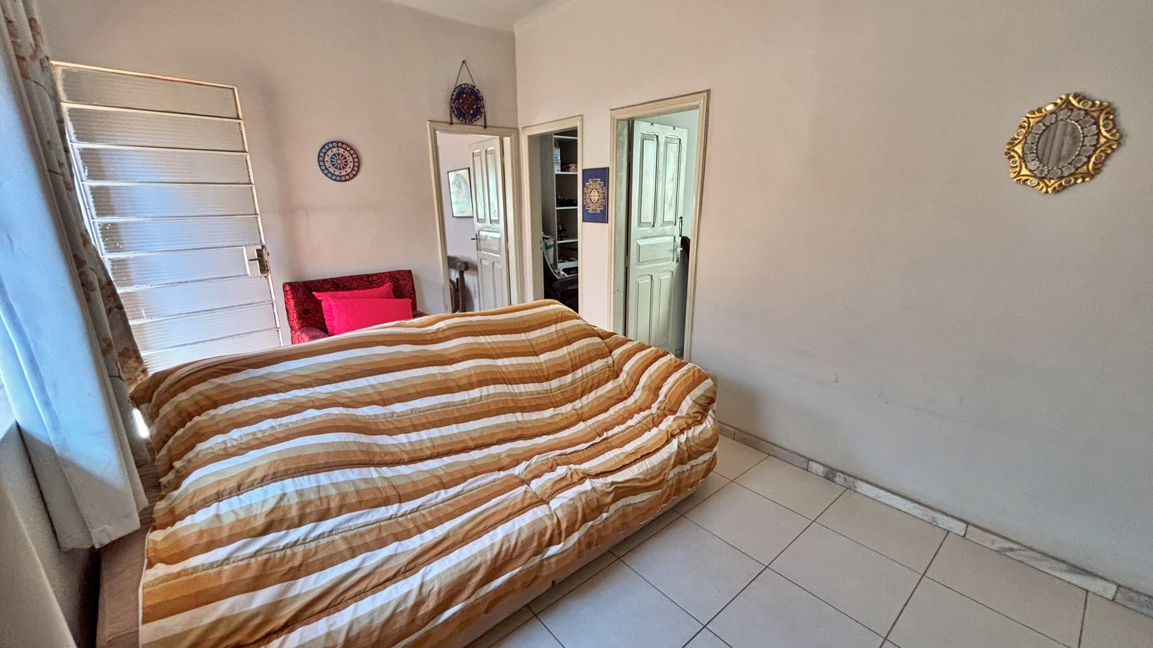 Casa à venda no bairro Padre Eustáquio, Belo Horizonte – 3 quartos, 2 vagas e 2 barracões nos fundos