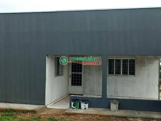 Casa 4 quartos e 2 banheiros, à venda, no bairro Sete de Setembro em Canarana