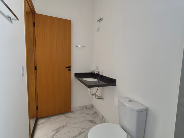 Foto do Casa - LOCAÇÃO AV. PARQUE TAUÁ (EXTERNO) Casa Com uma área total de 130 m² e uma área útil de 80 m² - Londrina, PR | Imobiliária Natal LTDA