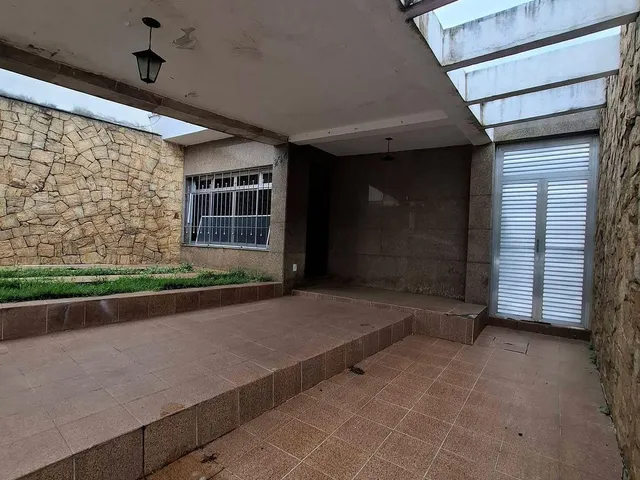 Casa com 210m² 4 quartos e 2 banheiros, à venda, no bairro Vila Santa Clara em São Paulo