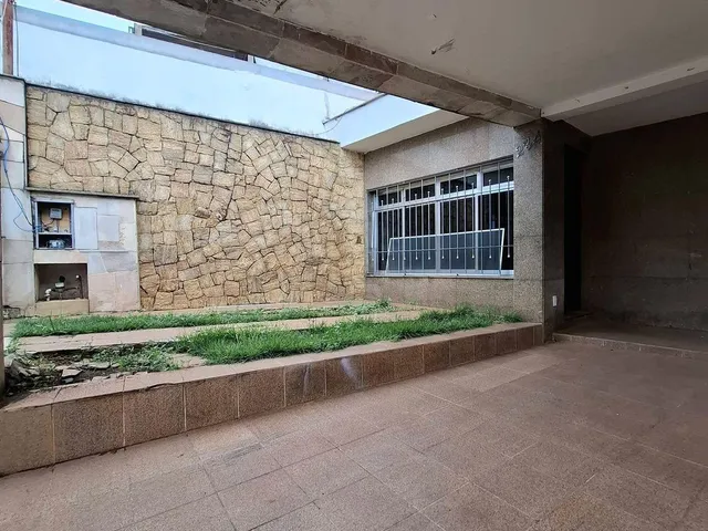 Casa com 210m² 4 quartos e 2 banheiros, à venda, no bairro Vila Santa Clara em São Paulo