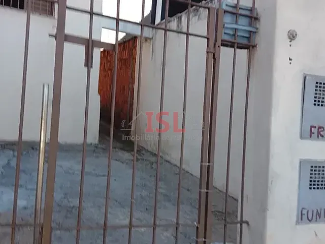 Casa 1 quarto e 1 banheiro, para alugar, no bairro Cidade Jardim em Campinas