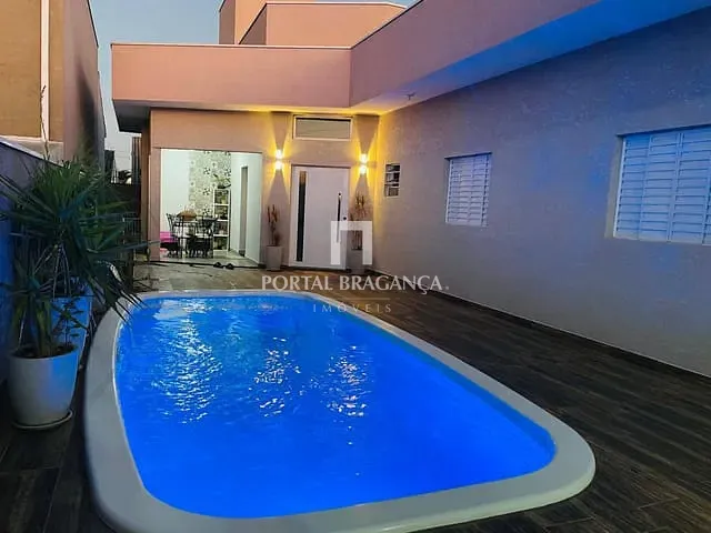 Casa com 250m² 3 quartos e 2 banheiros, à venda, no bairro Jardim Vista Alegre em Bragança Paulista