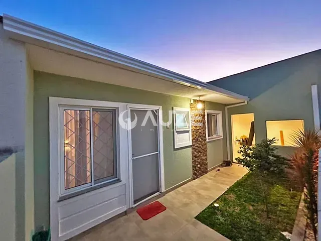 Casa com 90m² 2 quartos e 1 banheiro, à venda, no bairro Guaraituba em Colombo