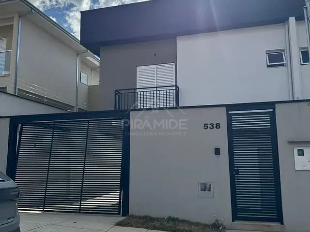 Casa 3 quartos e 2 banheiros, à venda, no bairro Parque San Carlo em Poços de Caldas