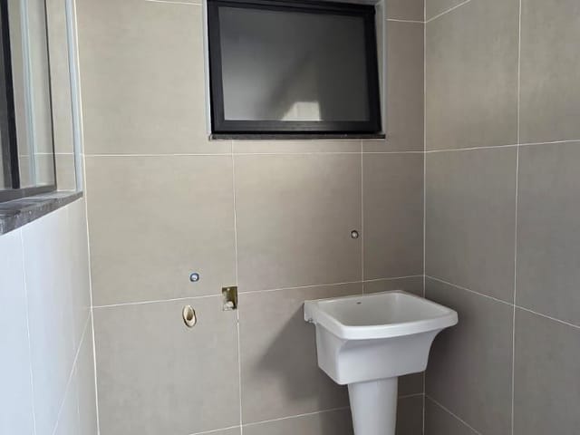 Casa 3 quartos e 1 banheiro, à venda, no bairro Recreio em Rio das Ostras