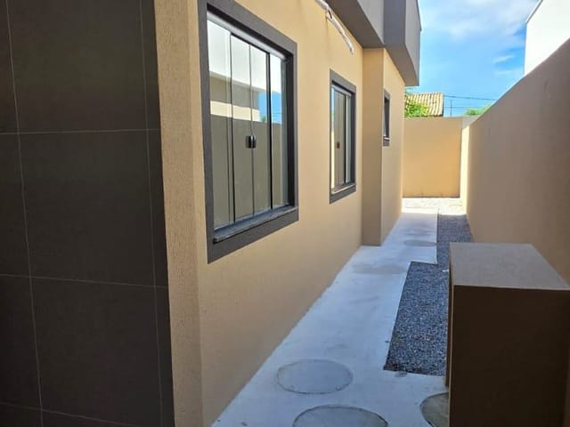 Casa 3 quartos e 1 banheiro, à venda, no bairro Recreio em Rio das Ostras
