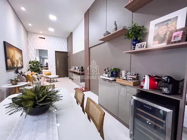 Casa 3 quartos e 4 banheiros, à venda, no bairro Condomínio Belvedere II em Cuiabá