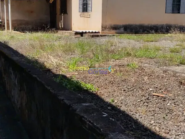 Casa à venda, no bairro Waldemar Hauer em Londrina