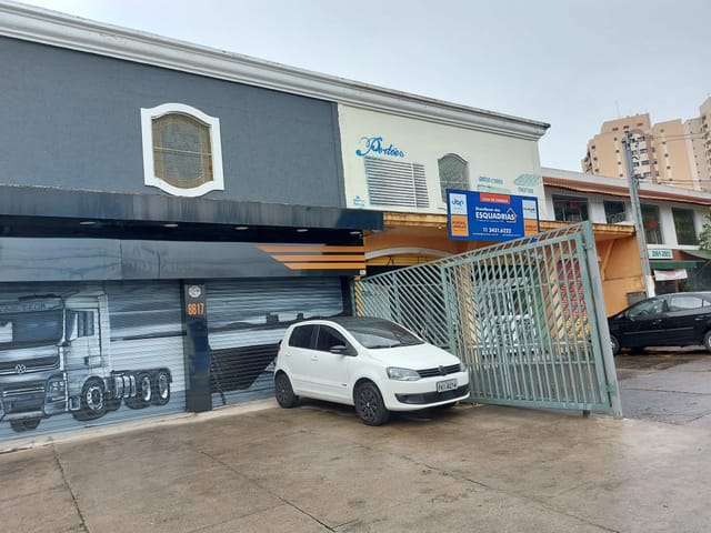 Casa com 350m², à venda ou para alugar, no bairro Vila Firmiano Pinto em São Paulo