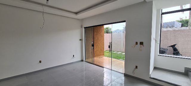 Casa 4 quartos e 3 banheiros, à venda ou para alugar, no bairro Portinho em Cabo Frio
