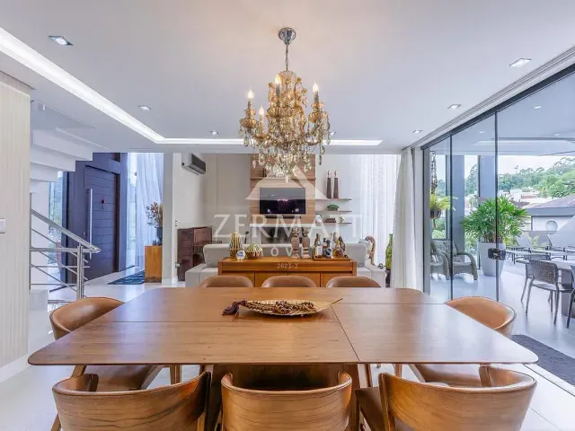 Casa com 736m² 3 quartos e 5 banheiros, à venda, no bairro Itoupava Central em Blumenau