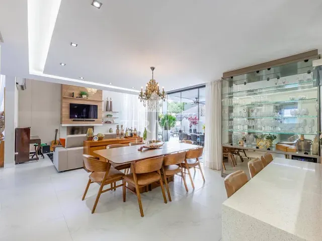 Casa com 736m² 3 quartos e 5 banheiros, à venda, no bairro Itoupava Central em Blumenau