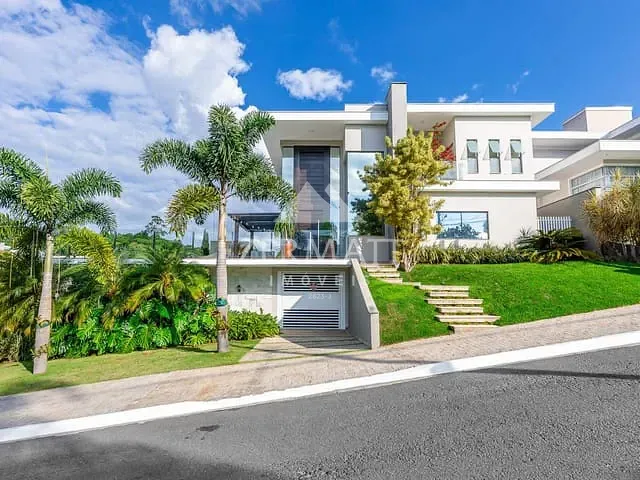 Casa com 736m² 3 quartos e 5 banheiros, à venda, no bairro Itoupava Central em Blumenau