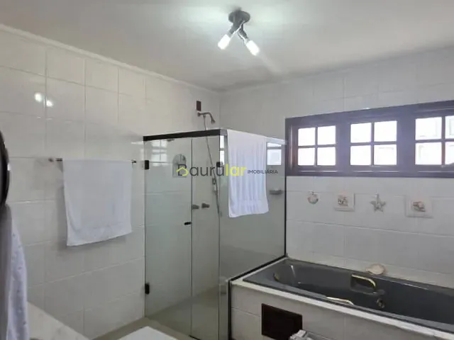 Casa 3 quartos e 5 banheiros, à venda, no bairro Parque Jardim Europa em Bauru