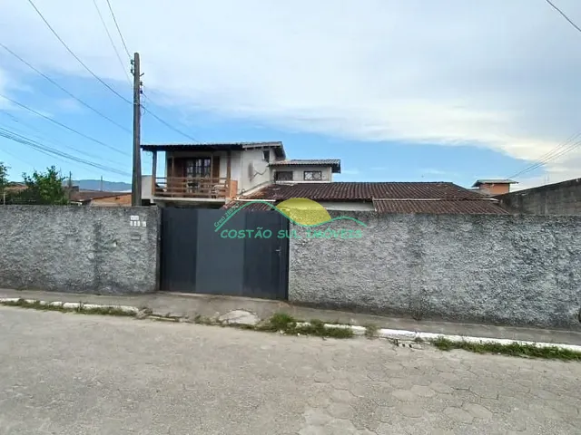 Casa com 290m² 4 quartos e 4 banheiros, à venda, no bairro Tapera em Florianópolis