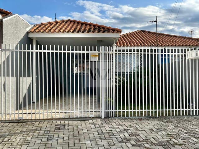 Casa 3 quartos e 2 banheiros, à venda, no bairro Cará-cará em Ponta Grossa