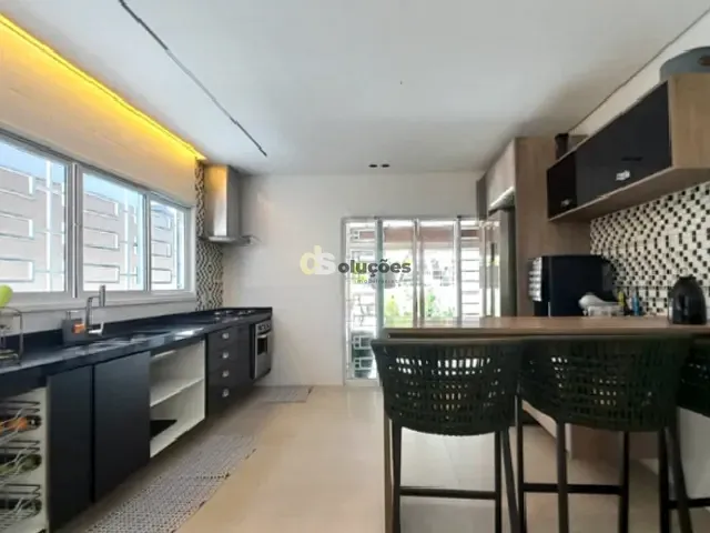 Casa com 400m² 3 quartos e 5 banheiros, à venda, no bairro Horto Florestal em São Paulo