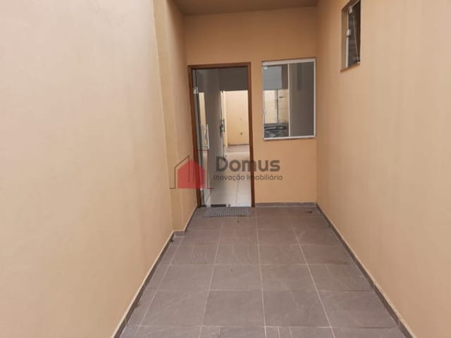 Casa com 100m², à venda, no bairro Loteamento Residencial e Comercial Araguaia em Pindamonhangaba